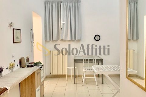 Apartament a Bari, Bari, Bari - € 750/mes | Ref: AA2407 - foto 3