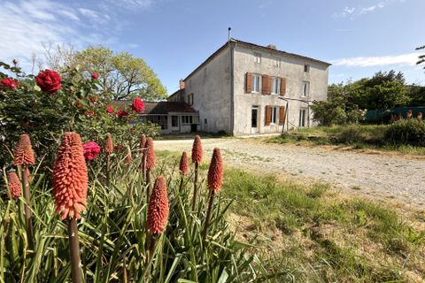 Villa i Raix, Charente, Raix - € 77.000 | Ref: BVI85281 - foto 1