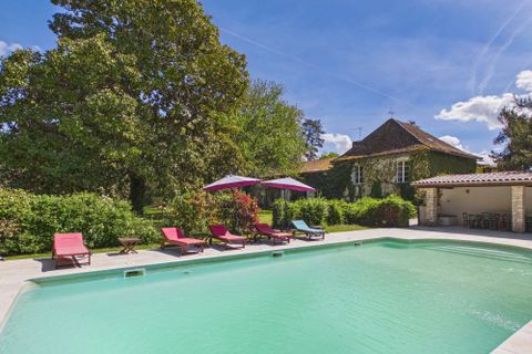 Villa i Castillonnes, Lot-et-Garonne, Castillonnes - € 1 390 000 | Ref: BVI84648 - foto 2
