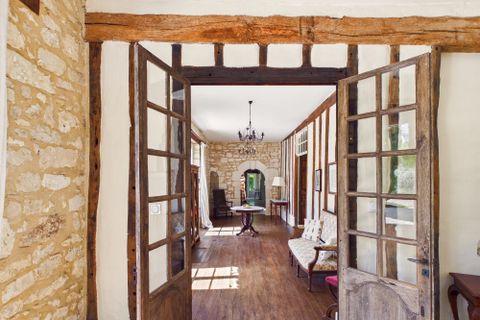 Villa i Castillonnes, Lot-et-Garonne, Castillonnes - € 1 390 000 | Ref: BVI84648 - foto 7