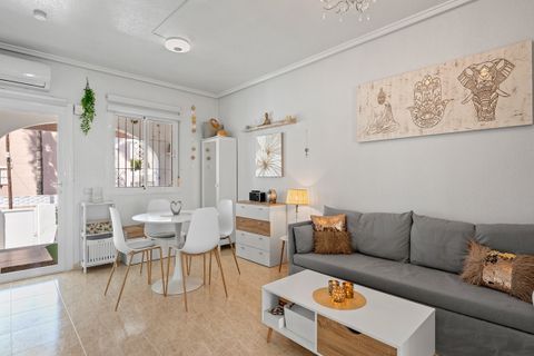 Villa en Monteazul, Alicante, Monteazul - € 229.000 | Ref: CM347 - photo 13