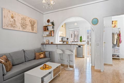 Villa en Monteazul, Alicante, Monteazul - € 229.000 | Ref: CM347 - photo 16