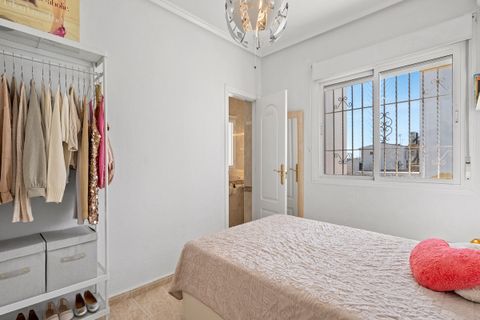 Villa en Monteazul, Alicante, Monteazul - € 229.000 | Ref: CM347 - photo 21
