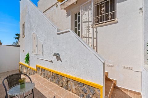 Villa en Monteazul, Alicante, Monteazul - € 229.000 | Ref: CM347 - photo 31