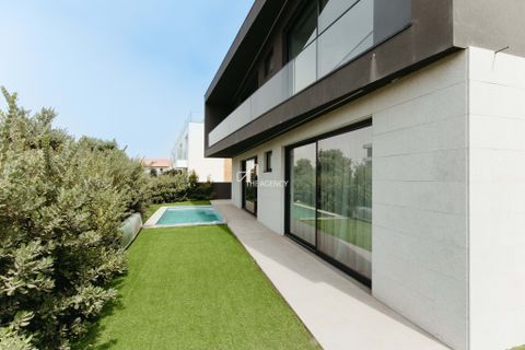 Villa a Canidelo, Porto, Canidelo - € 4.200/mes | Ref: TAPT01-1485_AK - foto 4