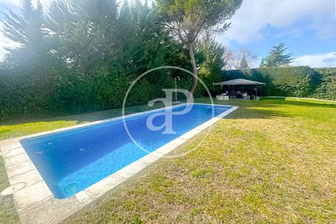 Villa a La Moraleja, Madrid, La Moraleja - € 4.100.000 | Ref: VMN2604011 - foto 22