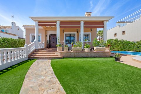 Villa a Torrevieja, Alicante, Torrevieja - € 950.000 | Ref: SB-003565 - foto 2