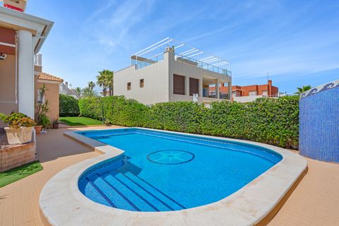 Villa a Torrevieja, Alicante, Torrevieja - € 950.000 | Ref: SB-003565 - foto 7