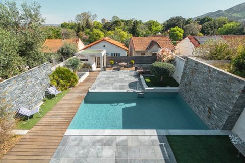 Villa a Marseille, Bouches-du-Rhone, Marseille - € 1.100.000 | Ref: HH-16148192 - foto 5