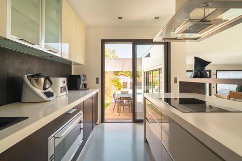 Villa a Marseille, Bouches-du-Rhone, Marseille - € 1.100.000 | Ref: HH-16148192 - foto 11