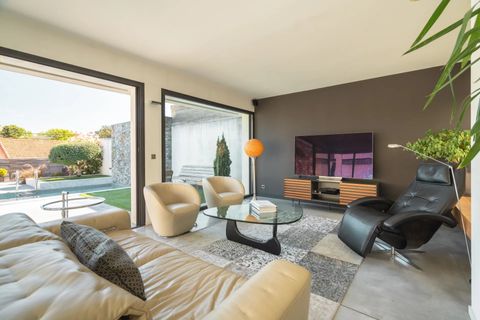 Villa a Marseille, Bouches-du-Rhone, Marseille - € 1.100.000 | Ref: HH-16148192 - foto 12