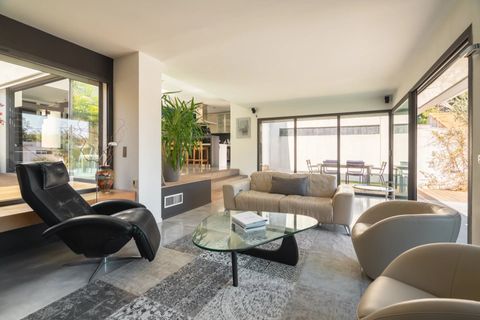 Villa a Marseille, Bouches-du-Rhone, Marseille - € 1.100.000 | Ref: HH-16148192 - foto 13