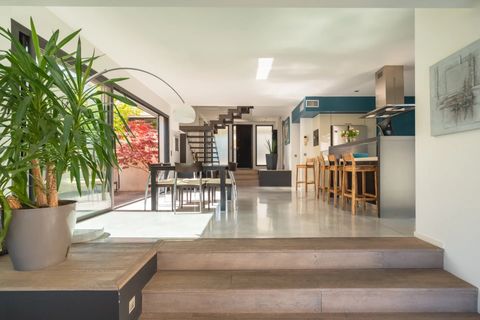 Villa a Marseille, Bouches-du-Rhone, Marseille - € 1.100.000 | Ref: HH-16148192 - foto 17