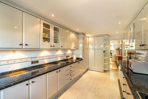 Villa a Estepona, Malaga, Estepona - € 2.400.000 | Ref: BHHS-MAR-06055 - foto 19