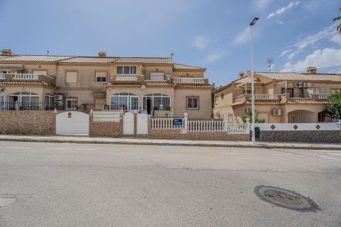 Lejlighed i Torrevieja, Alicante - foto 1