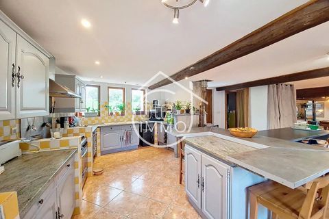 Villa a La Roquille, Gironde, La Roquille - € 385.000 | Ref: 5200 - foto 3
