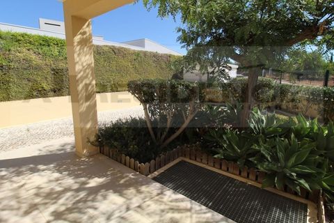 Rækkehus i Albufeira, Faro, Albufeira - € 585.000 | Ref: V2-P-859 - foto 10