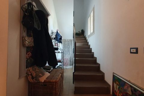 Villa a Mirandola, Modena, Mirandola - € 200.000 | Ref: MI135 - foto 11
