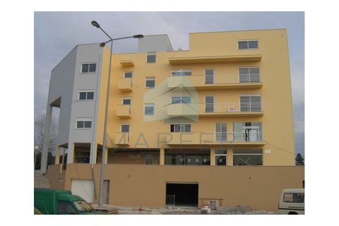 L'establiment comercial a Santo Andre, Setubal, Santo Andre - € 200/mes | Ref: Poiares Escritório - foto 2