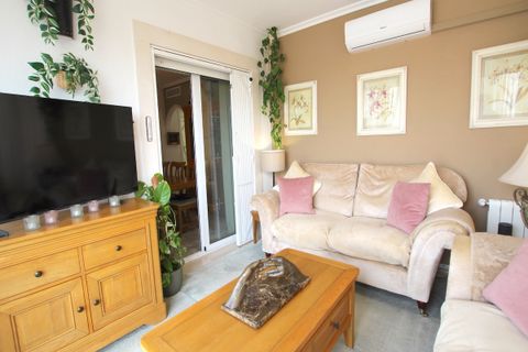Villa en Bigastro, Alicante, Bigastro - € 369.950 | Ref: 200-4742 - photo 6