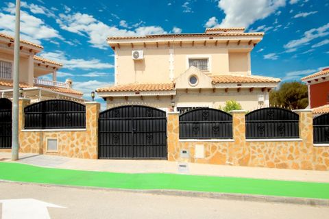Villa en Bigastro, Alicante, Bigastro - € 369.950 | Ref: 200-4742 - photo 33