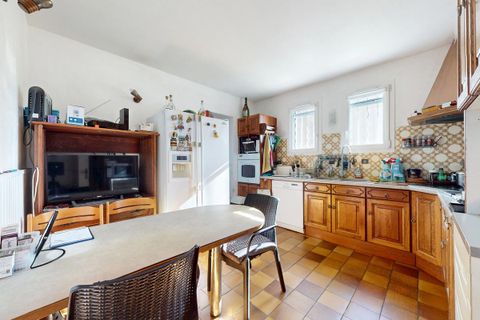 Villa i Toulon, Var, Toulon - € 472.500 | Ref: DOM30812 - foto 3
