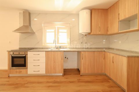 Villa a Alenquer, Lisbon, Alenquer - € 800/mes | Ref: 295260038 - foto 4