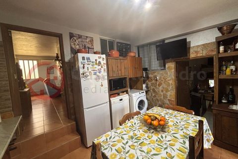 Villa i Laranjeiro, Setubal, Laranjeiro - € 225.000 | Ref: 4931SS4 - foto 1