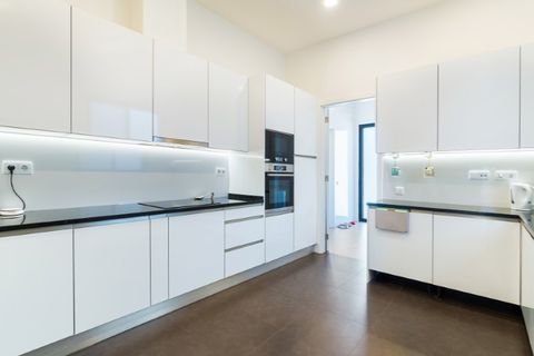 Villa i Guia, Faro, Guia - € 7.000.000 | Ref: W-047YK7 - foto 9