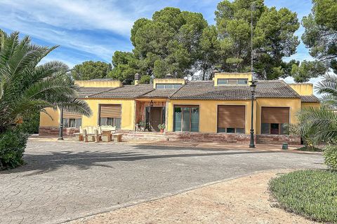 Villa i Yecla, Murcia, Yecla - € 699.000 | Ref: SB22003 - foto 1