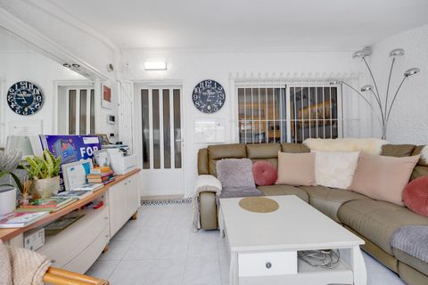 Dupleks i Torrevieja, Alicante, Torrevieja - € 215 000 | Ref: AM-02225/8919 - foto 12