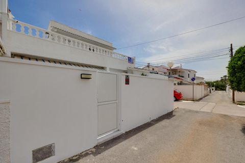 Dupleks i Torrevieja, Alicante, Torrevieja - € 215 000 | Ref: AM-02225/8919 - foto 46