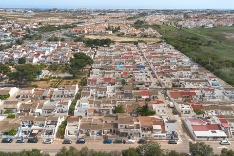 Dupleks i Torrevieja, Alicante, Torrevieja - € 215 000 | Ref: AM-02225/8919 - foto 50