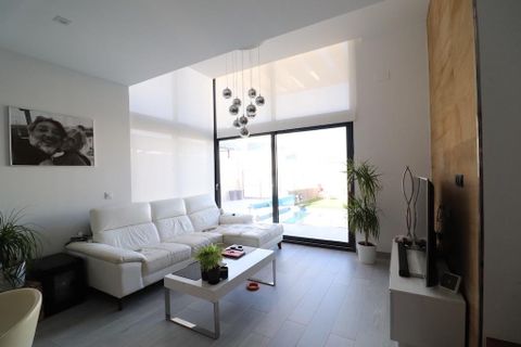 Villa i Cabo Roig, Alicante, Cabo Roig - € 450.000 | Ref: 76-R5330062/76569 - foto 12