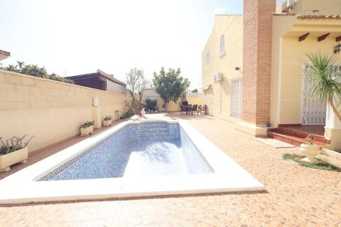 Villa i Playa Flamenca, Alicante, Playa Flamenca - € 555.000 | Ref: 76-R4876795/76597 - foto 18