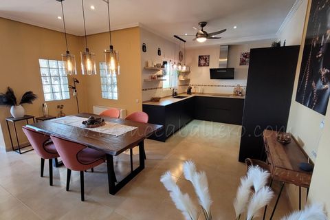 Villa a Pinar De Campoverde, Alicante, Pinar De Campoverde - € 525.000 | Ref: 90A - foto 5