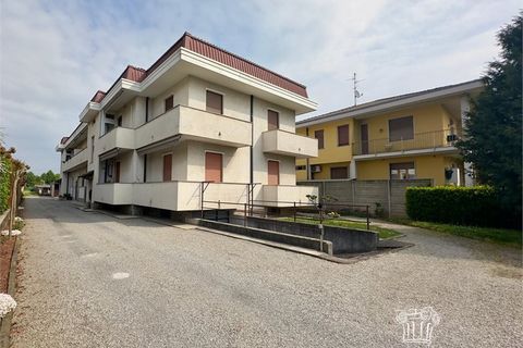 Villa i Macherio, Monza and Brianza, Macherio - € 420.000 | Ref: GF-Via Della Resistenza - foto 2