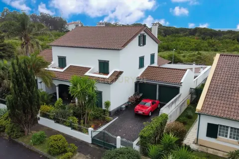 Villa a Ponta Delgada, Sao Miguel, Ponta Delgada - € 700.000 | Ref: C0276-02556 - foto 2