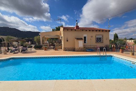 Landejendom i Sax, Alicante, Sax - € 349.950 | Ref: Two for one - foto 1