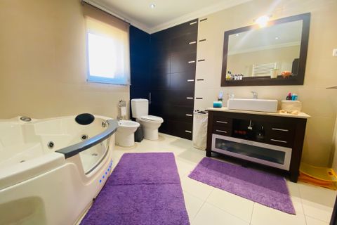 Villa i Caldas da Rainha, Leiria, Caldas da Rainha - € 535.000 | Ref: RV2712 - foto 22