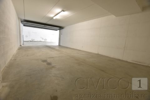 Garage i Padua, Padua, Padua - € 100.000 | Ref: DOM100 - foto 5