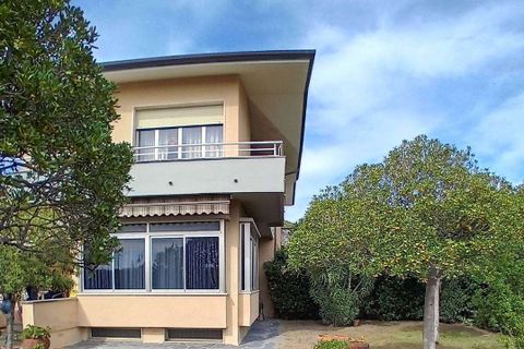 Villa a Pietrasanta, Lucca, Pietrasanta - € 1.700.000 | Ref: A10803RV2200325A-1082949 - foto 2
