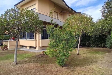 Villa a Pietrasanta, Lucca, Pietrasanta - € 1.700.000 | Ref: A10803RV2200325A-1082949 - foto 4