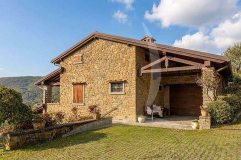 Farm hus i Chitignano, Arezzo, Chitignano - € 490.000 | Ref: A1190RC41450-1085192 - foto 1