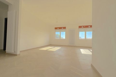 Leilighet i Udine, Udine, Udine - € 185 000 | Ref: App. quadrilocale - foto 4
