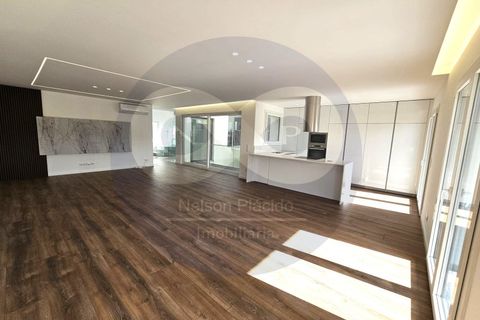 Villa a Odivelas, Lisbon, Odivelas - € 750.000 | Ref: NP0461 - foto 4