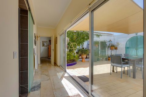 Villa i Carvoeiro, Faro, Carvoeiro - € 1.325.000 | Ref: HOLV - 26005 - foto 24