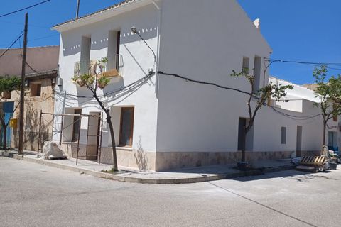 Landejendom i Pinoso, Alicante, Pinoso - € 249.995 | Ref: PT3136 - foto 2