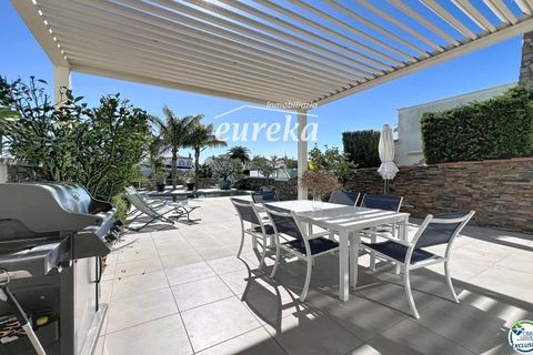 Villa a Empuriabrava, Gerona, Empuriabrava - € 930.000 | Ref: 2549 - foto 9