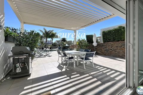 Villa a Empuriabrava, Gerona, Empuriabrava - € 930.000 | Ref: 2549 - foto 10